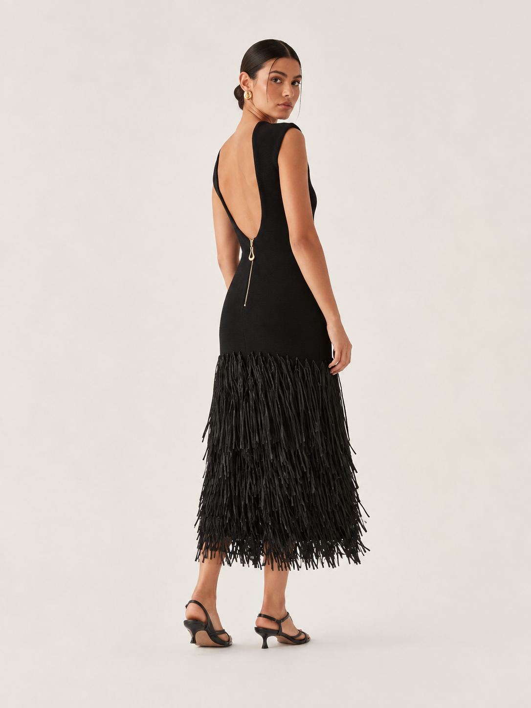 Solid Color Hem Fringe Knitted Halter Dress